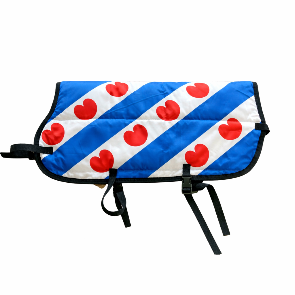 Gekleurd kalverdekje | Friese vlag | rug 74 cm